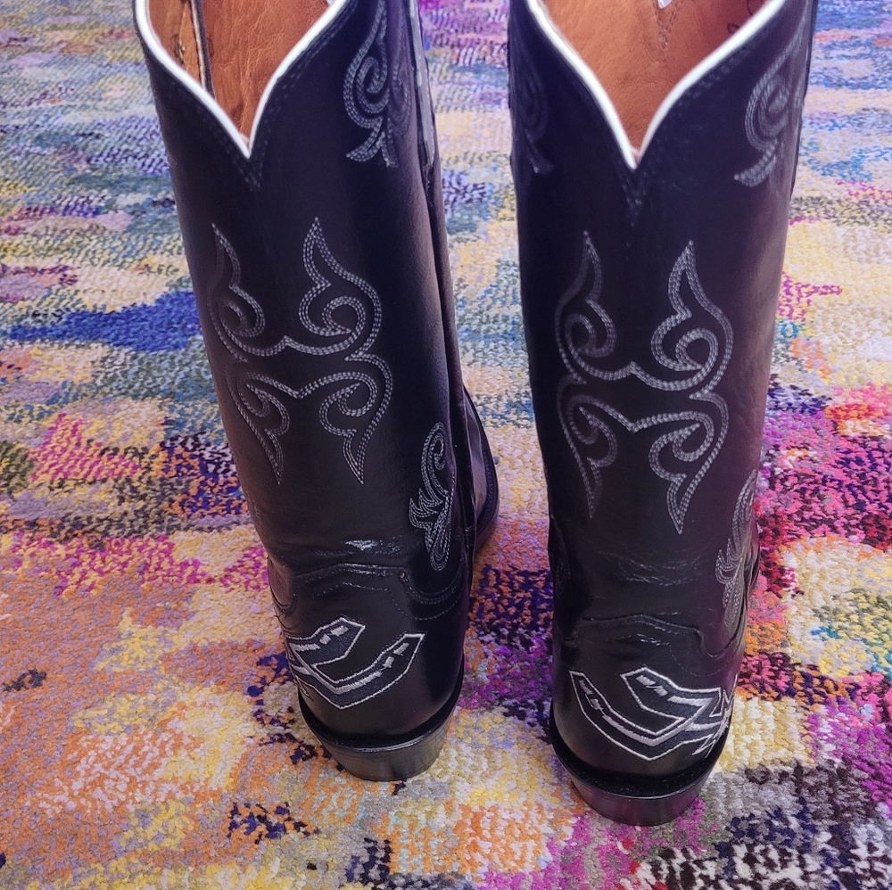Lucchese Woman's NEW Black Boots size 8B with San Antonio Spurs Logo Embroidered - Picture 3 of 16